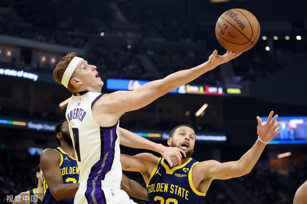 以领导的姿 以领导的姿