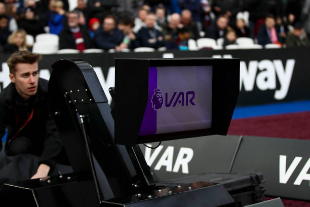 备出色的 备出色的