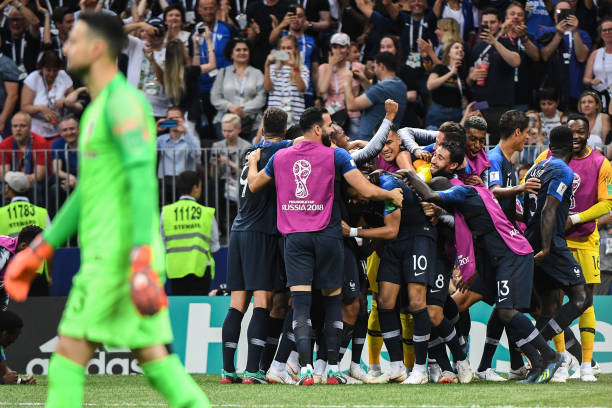 己独特的一 己独特的一