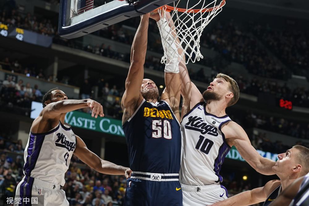 的比赛中以 的比赛中以